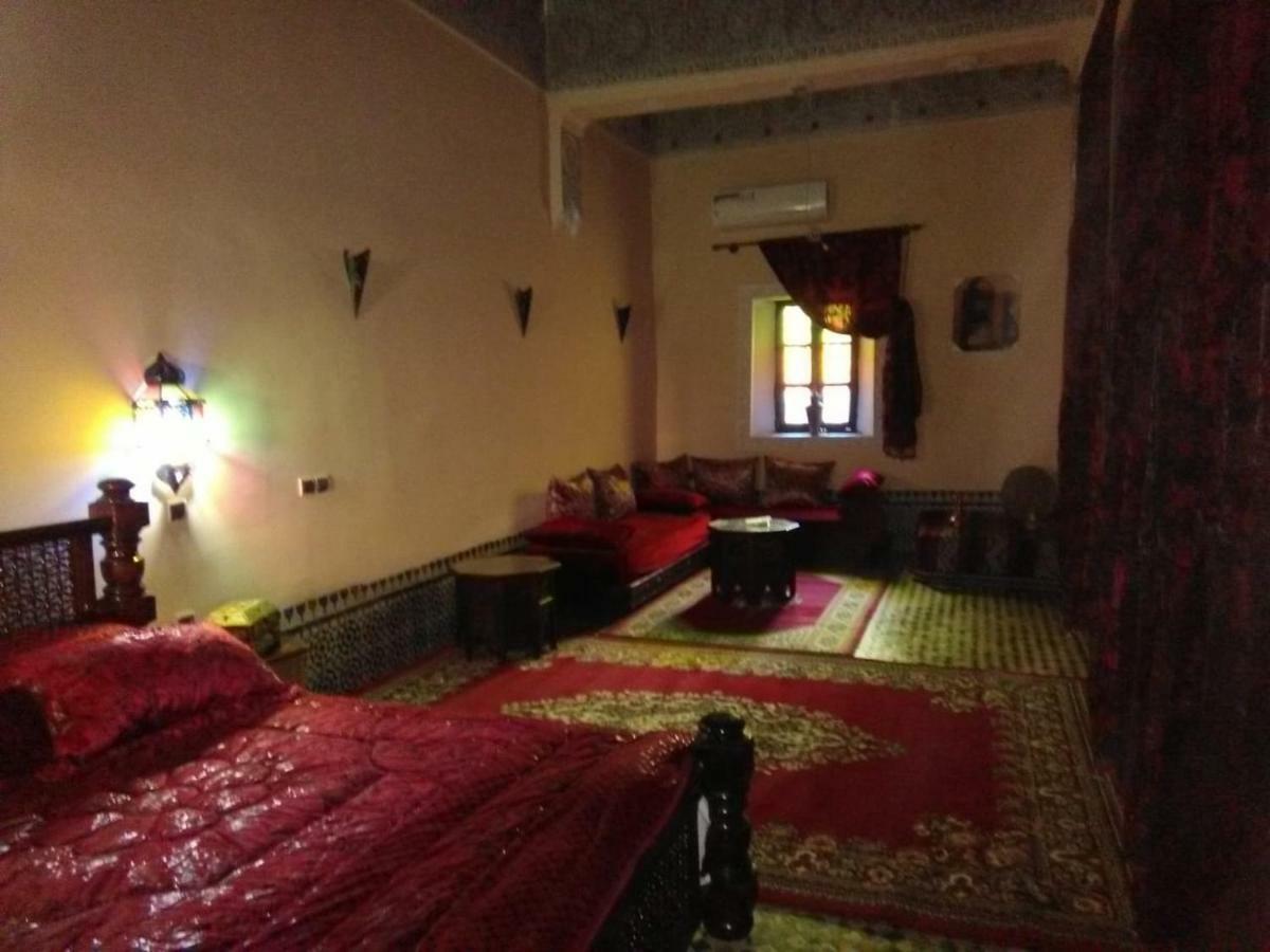 Riad Yanis Hotell Meknès Exteriör bild