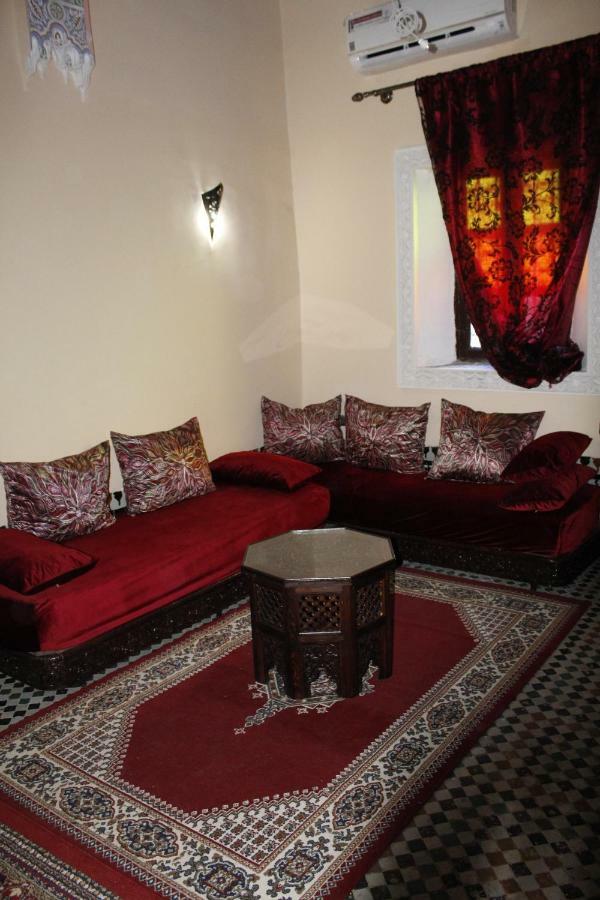 Riad Yanis Hotell Meknès Exteriör bild